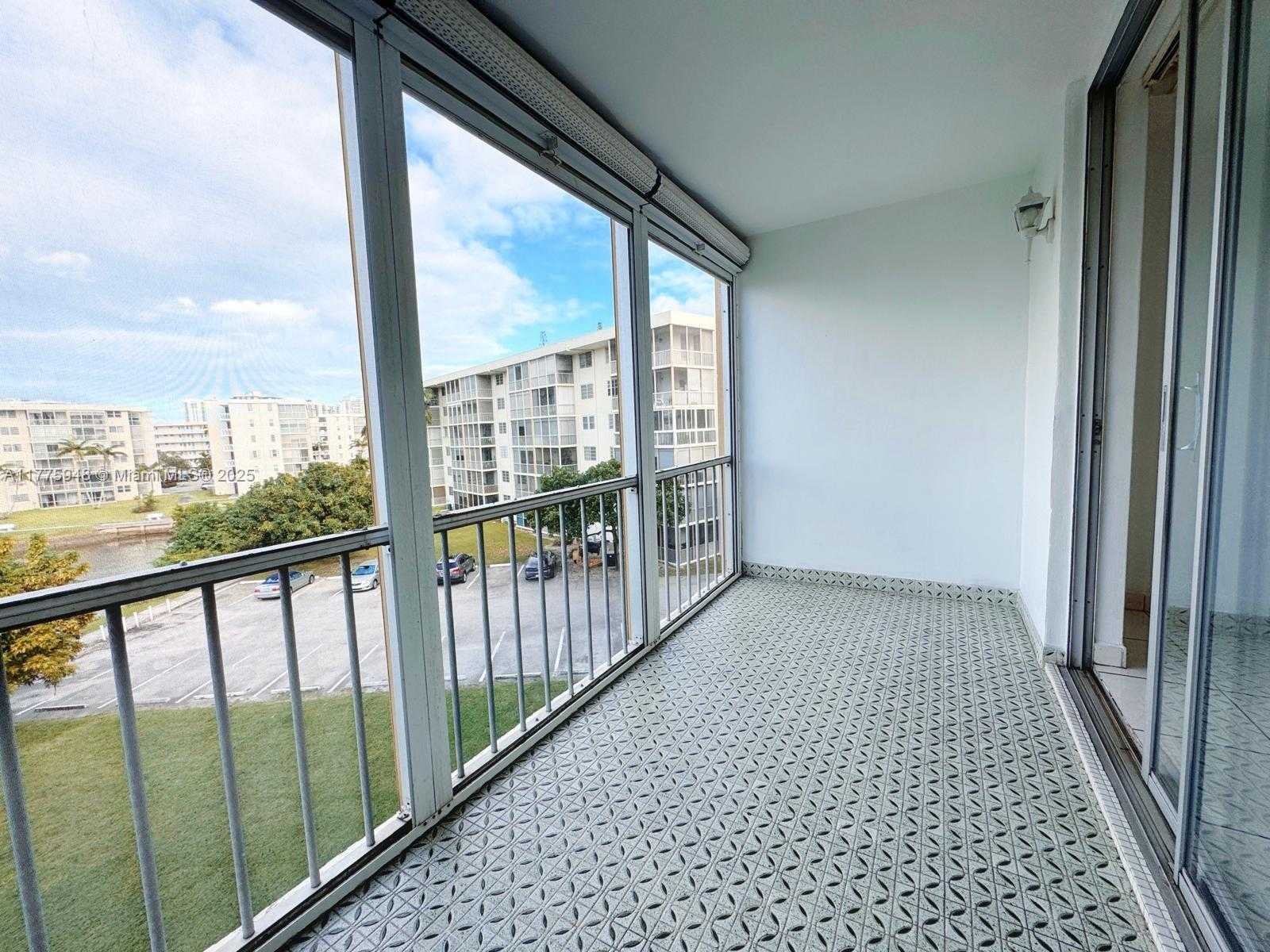 Small Image of 2903 POINT EAST DR #K411, Aventura Number 25