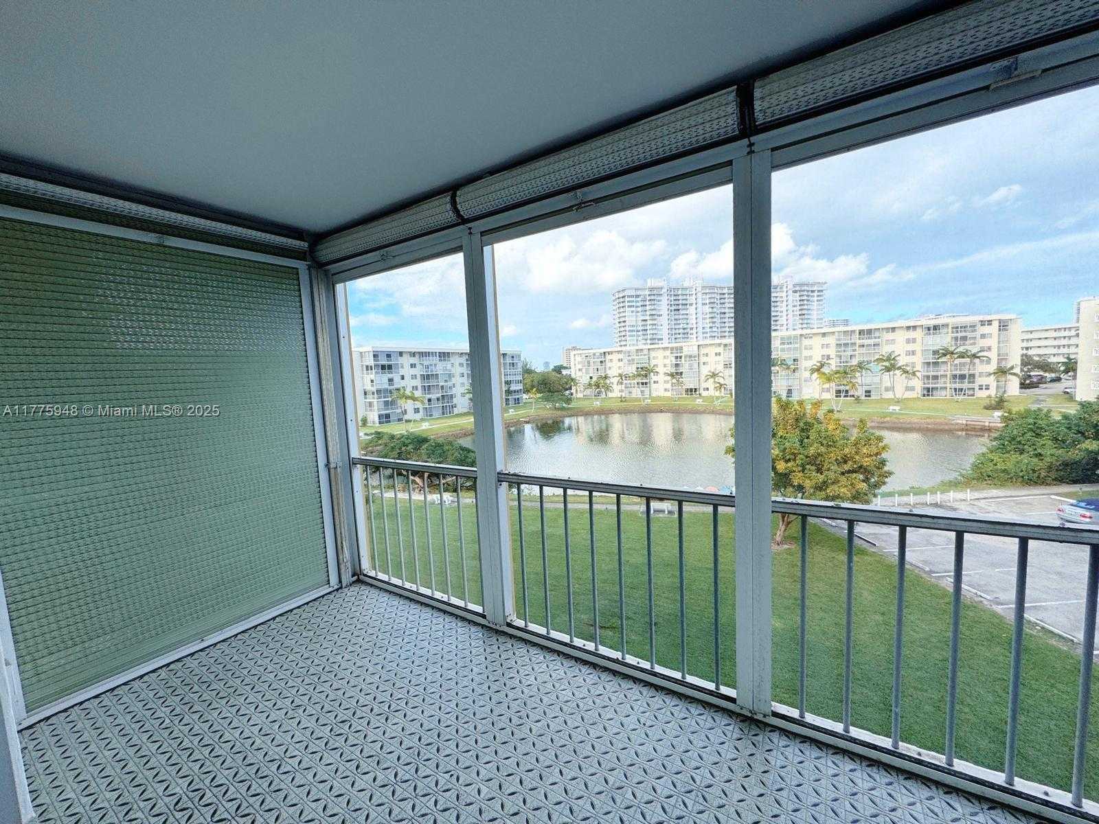 Small Image of 2903 POINT EAST DR #K411, Aventura Number 28