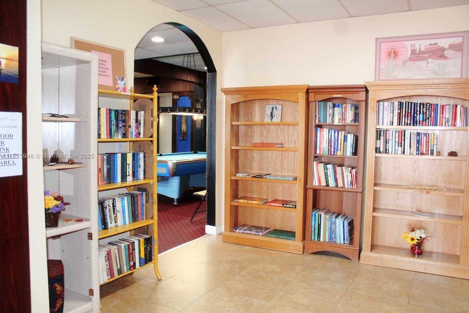 Small Image of 2903 POINT EAST DR #K411, Aventura Number 30
