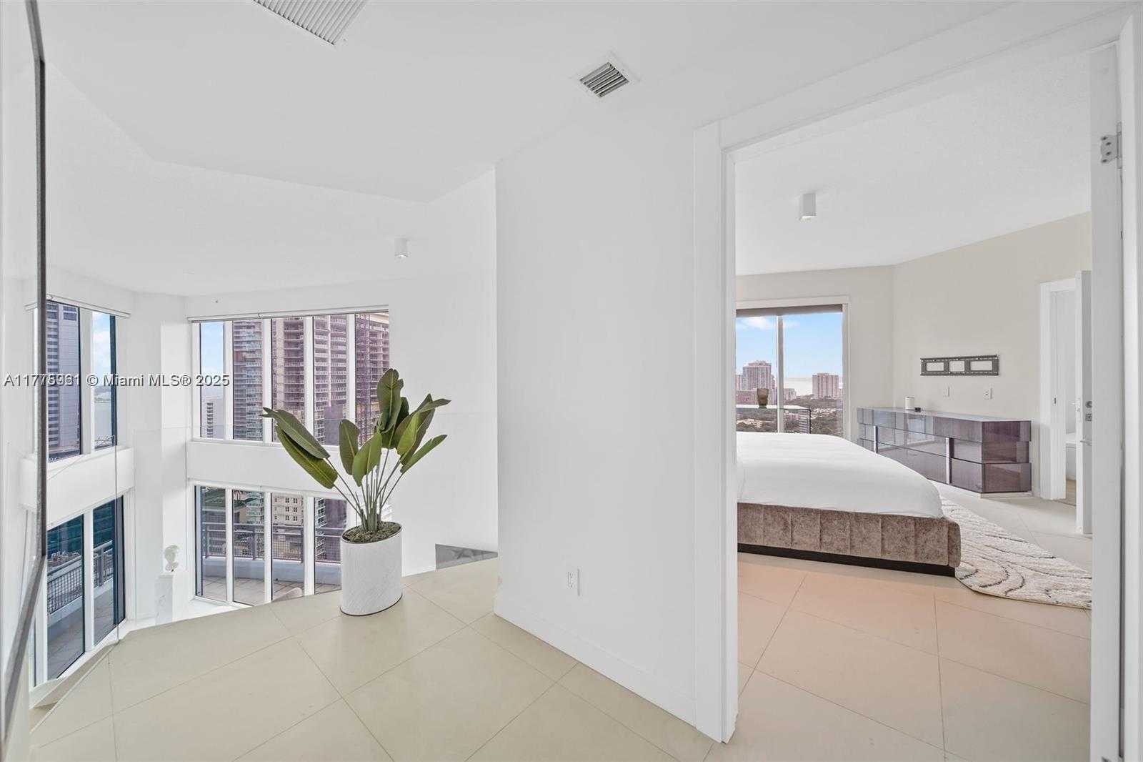 Small Image of 60 SOUTH WEST 13TH ST #2600, Miami Number 10