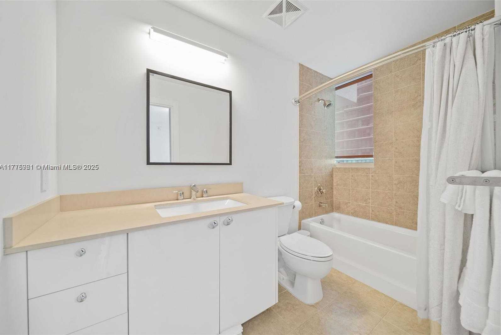 Small Image of 60 SOUTH WEST 13TH ST #2600, Miami Number 16