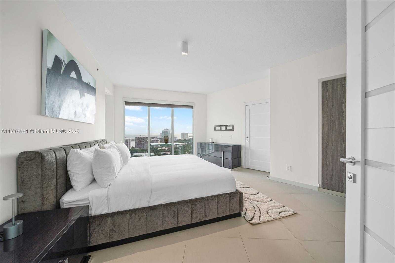 Small Image of 60 SOUTH WEST 13TH ST #2600, Miami Number 17
