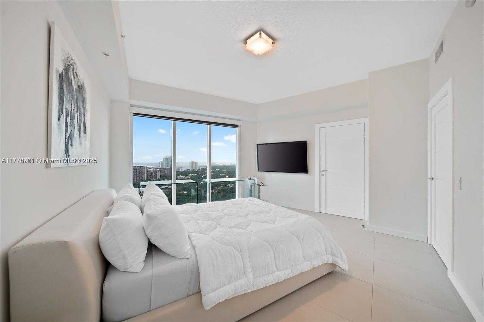 Small Image of 60 SOUTH WEST 13TH ST #2600, Miami Number 5