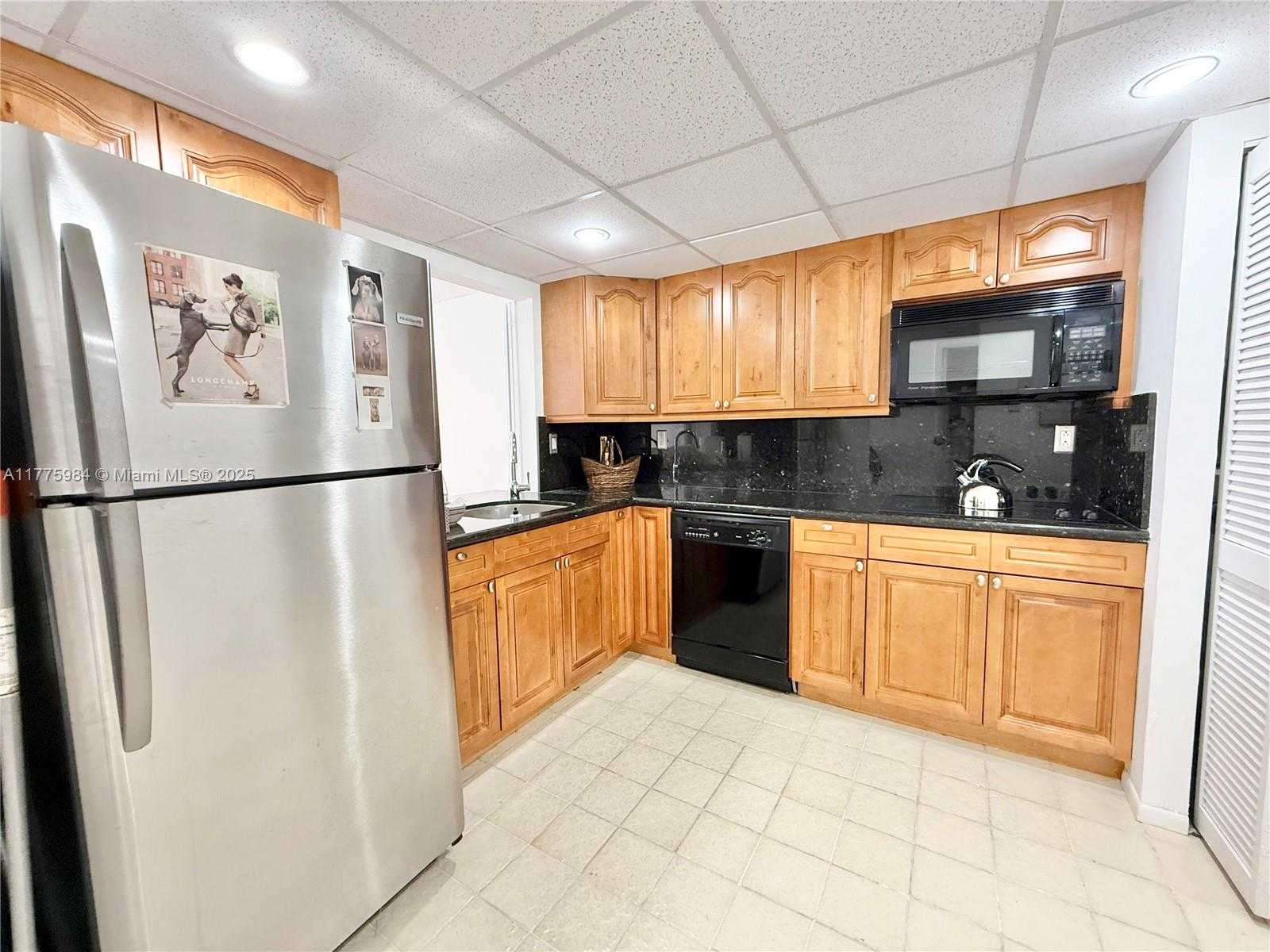 Small Image of 1925 BRICKELL AVE #1403, Miami Number 7