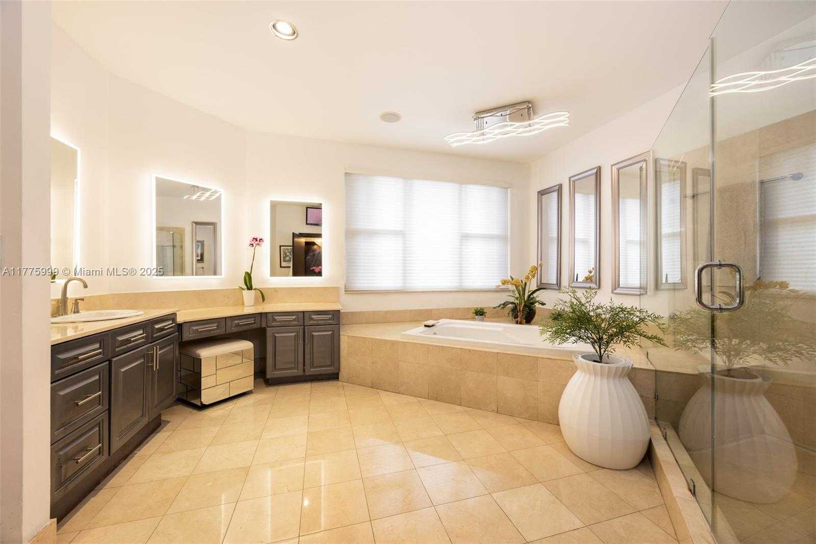 Small Image of 3707 NORTH EAST 214TH ST #14, Aventura Number 24