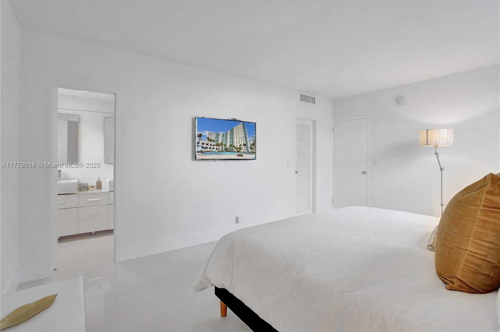 Small Image of 3801 SOUTH OCEAN DR #11V, Hollywood Number 20