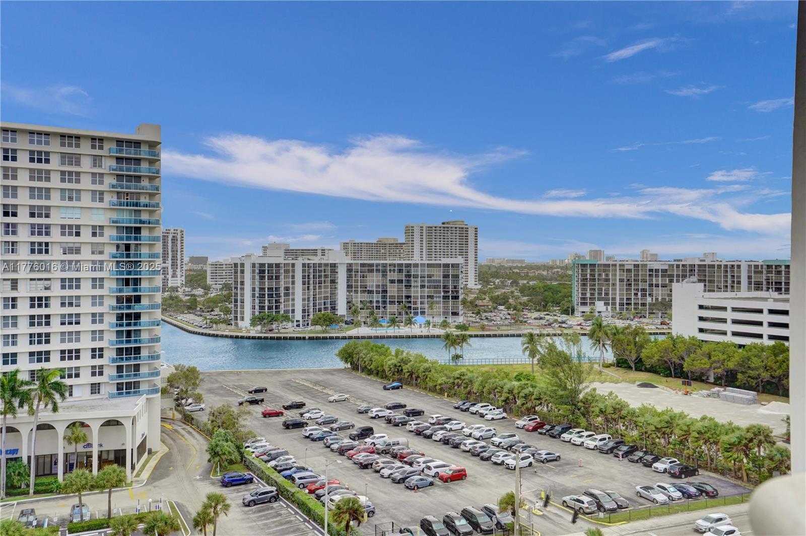 Small Image of 3801 SOUTH OCEAN DR #11V, Hollywood Number 4