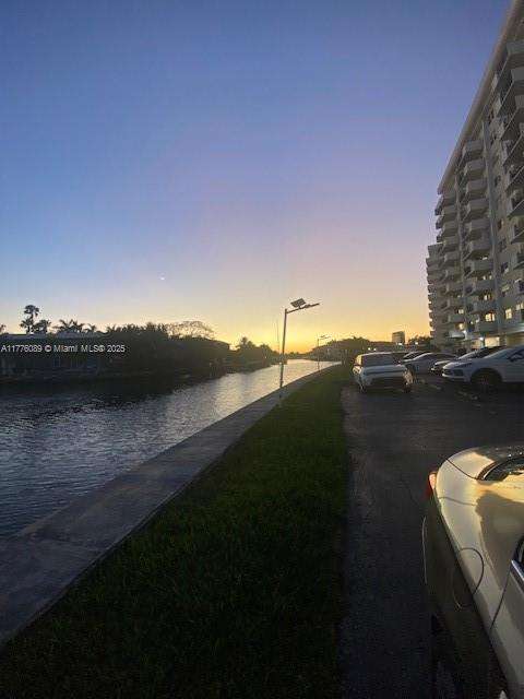Small Image of 401 SOUTH EAST GOLDEN ISLES DR #712, Hallandale Beach Number 16