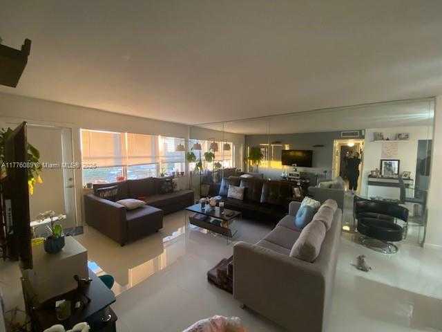 Small Image of 401 SOUTH EAST GOLDEN ISLES DR #712, Hallandale Beach Number 25