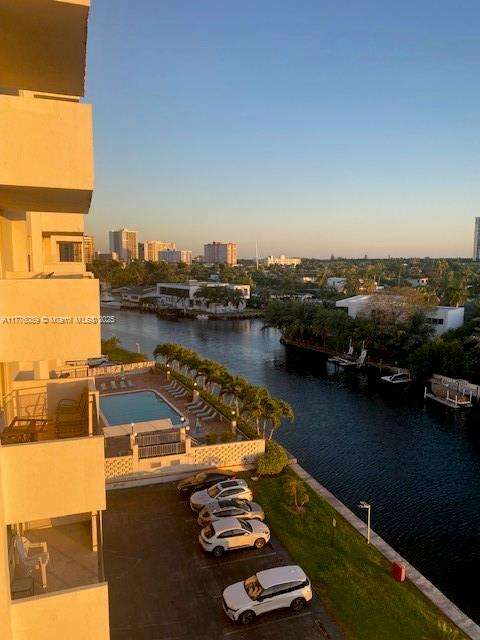 Small Image of 401 SOUTH EAST GOLDEN ISLES DR #712, Hallandale Beach Number 27