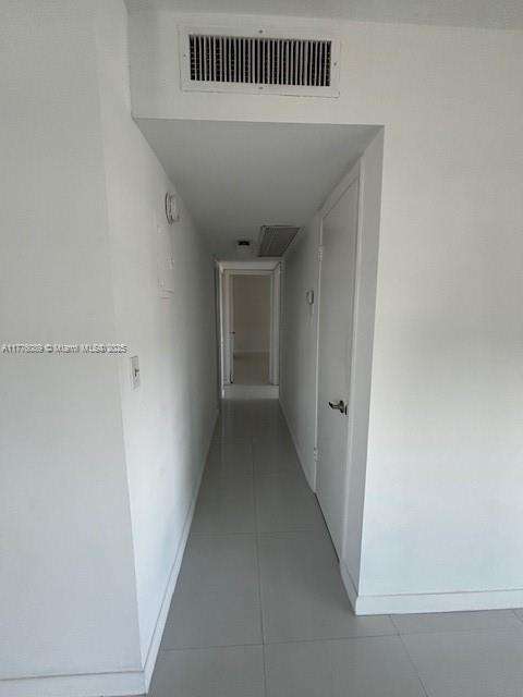 Small Image of 401 SOUTH EAST GOLDEN ISLES DR #712, Hallandale Beach Number 29