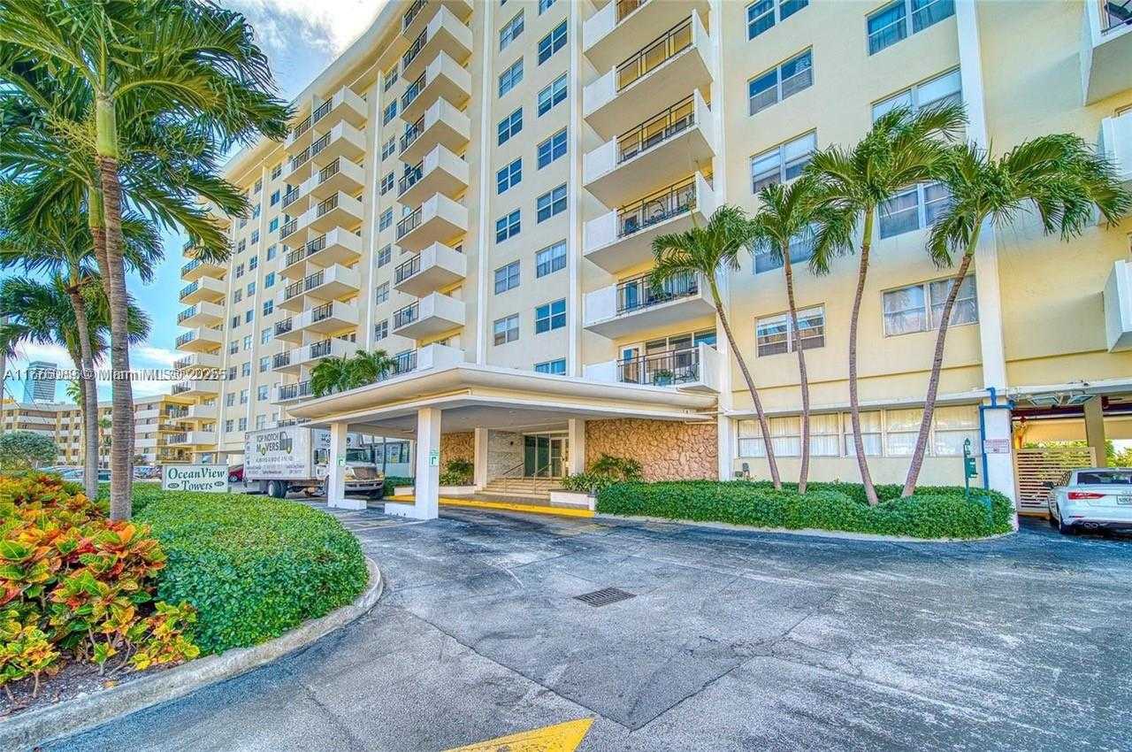 Small Image of 401 SOUTH EAST GOLDEN ISLES DR #712, Hallandale Beach Number 38