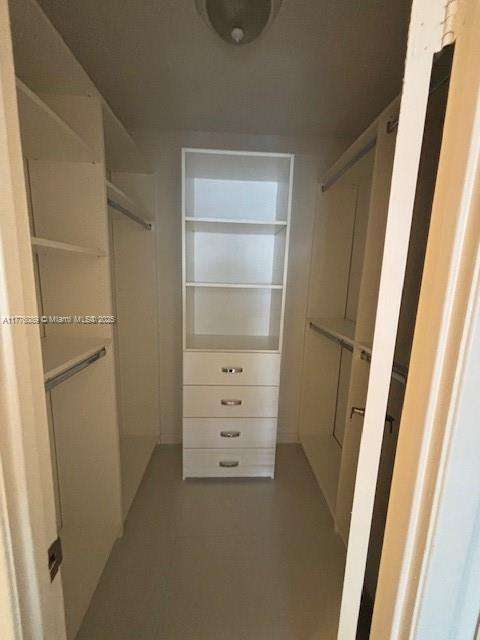 Small Image of 401 SOUTH EAST GOLDEN ISLES DR #712, Hallandale Beach Number 63