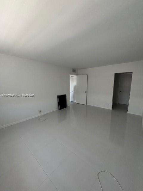 Small Image of 401 SOUTH EAST GOLDEN ISLES DR #712, Hallandale Beach Number 69