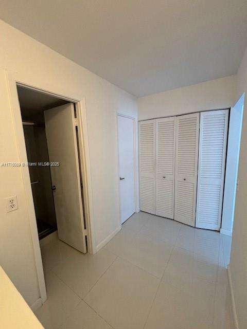 Small Image of 401 SOUTH EAST GOLDEN ISLES DR #712, Hallandale Beach Number 7