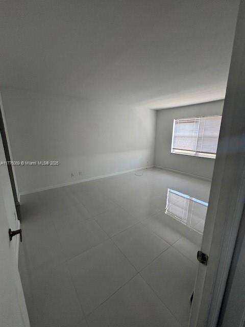 Small Image of 401 SOUTH EAST GOLDEN ISLES DR #712, Hallandale Beach Number 93