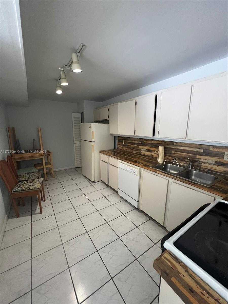 Small Image of 9124 COLLINS AVE #304, Surfside Number 10