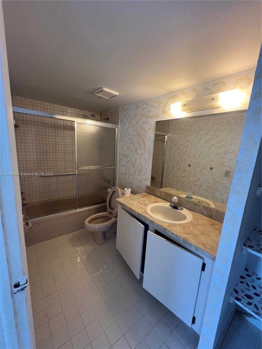 Small Image of 9124 COLLINS AVE #304, Surfside Number 17