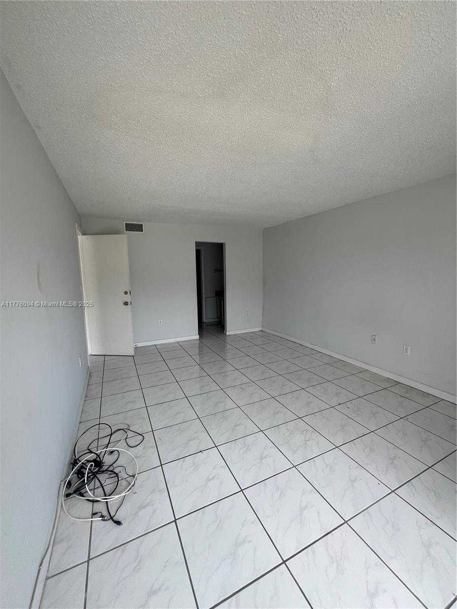 Small Image of 9124 COLLINS AVE #304, Surfside Number 20