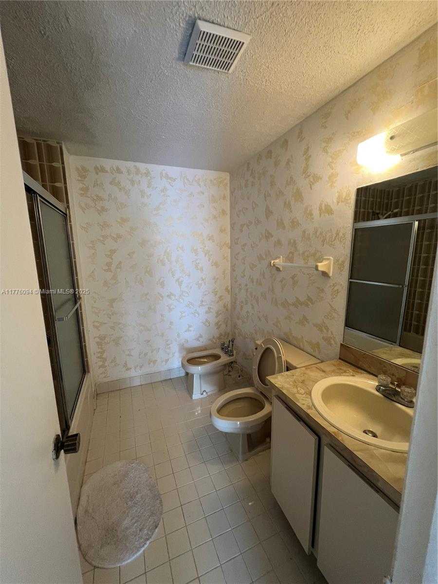 Small Image of 9124 COLLINS AVE #304, Surfside Number 22