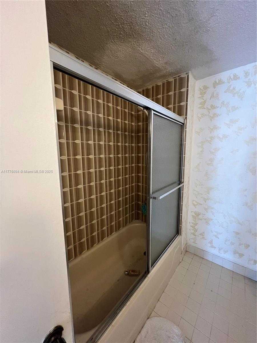 Small Image of 9124 COLLINS AVE #304, Surfside Number 23