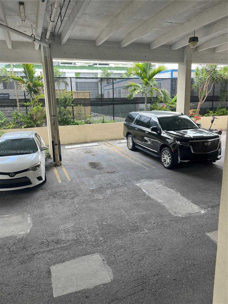 Small Image of 9124 COLLINS AVE #304, Surfside Number 6