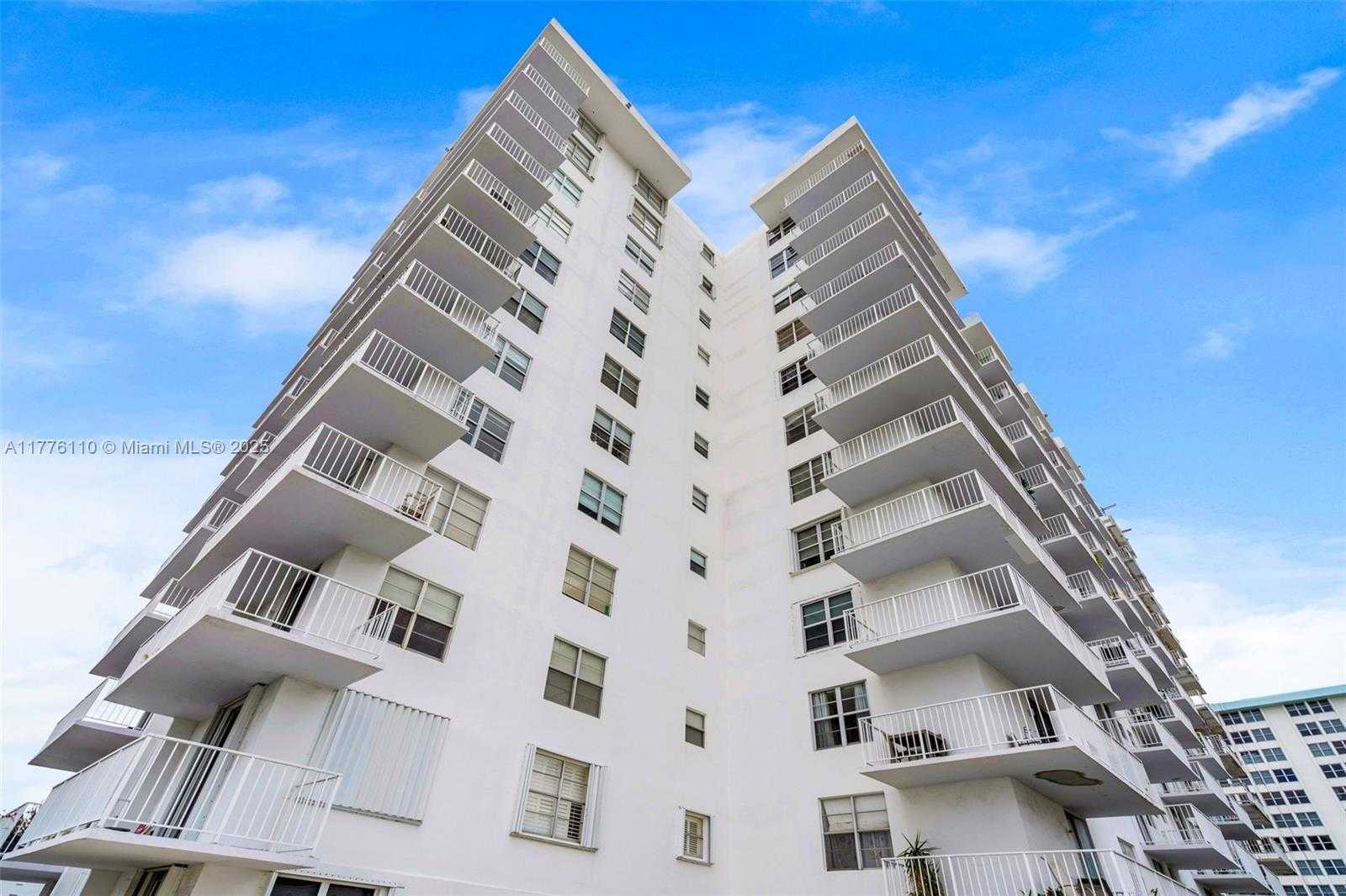 Small Image of 2829 INDIAN CREEK DR #606, Miami Beach Number 18
