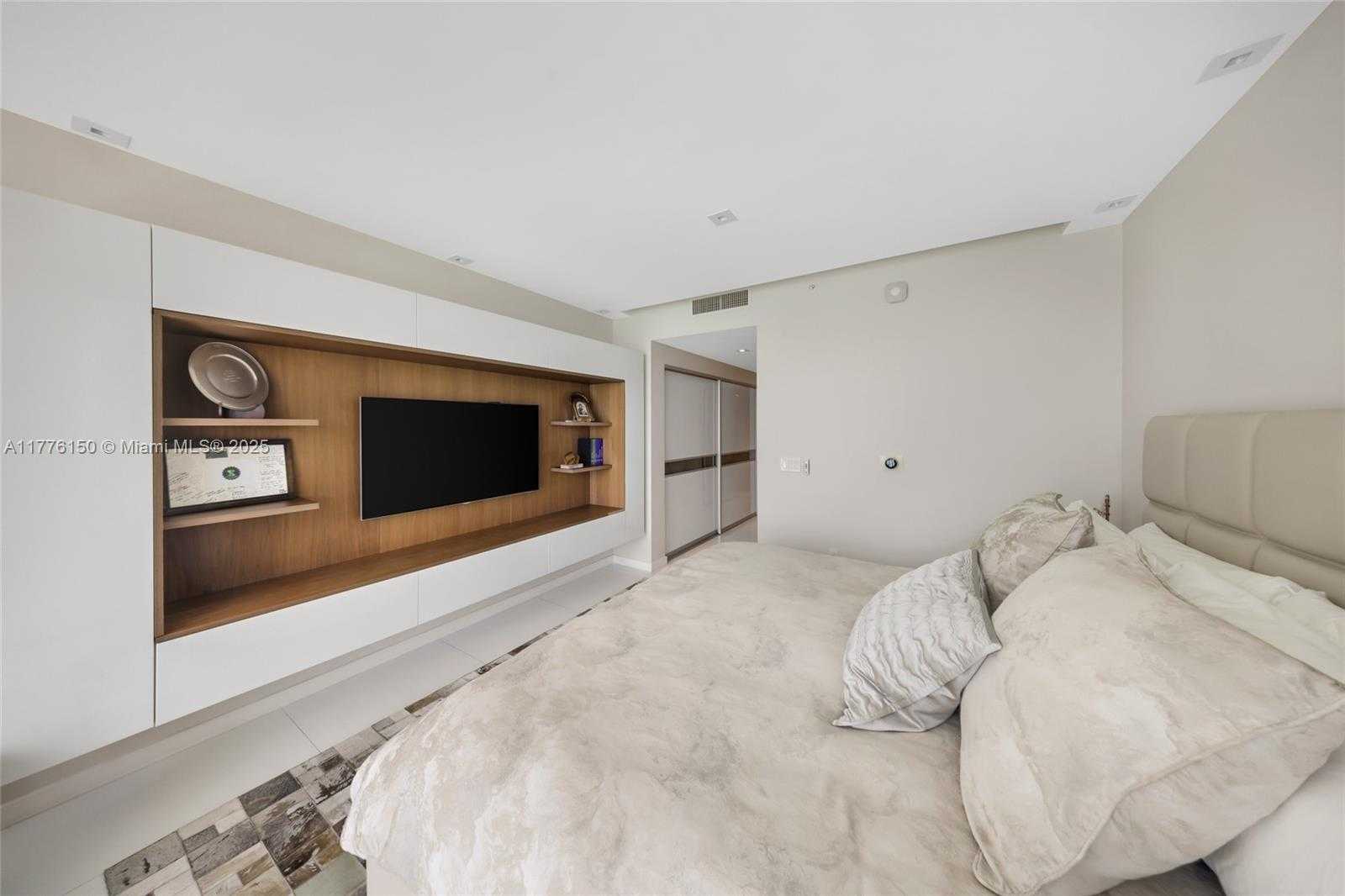 Small Image of 17001 EAST COLLINS AVE #1805, Sunny Isles Beach Number 17