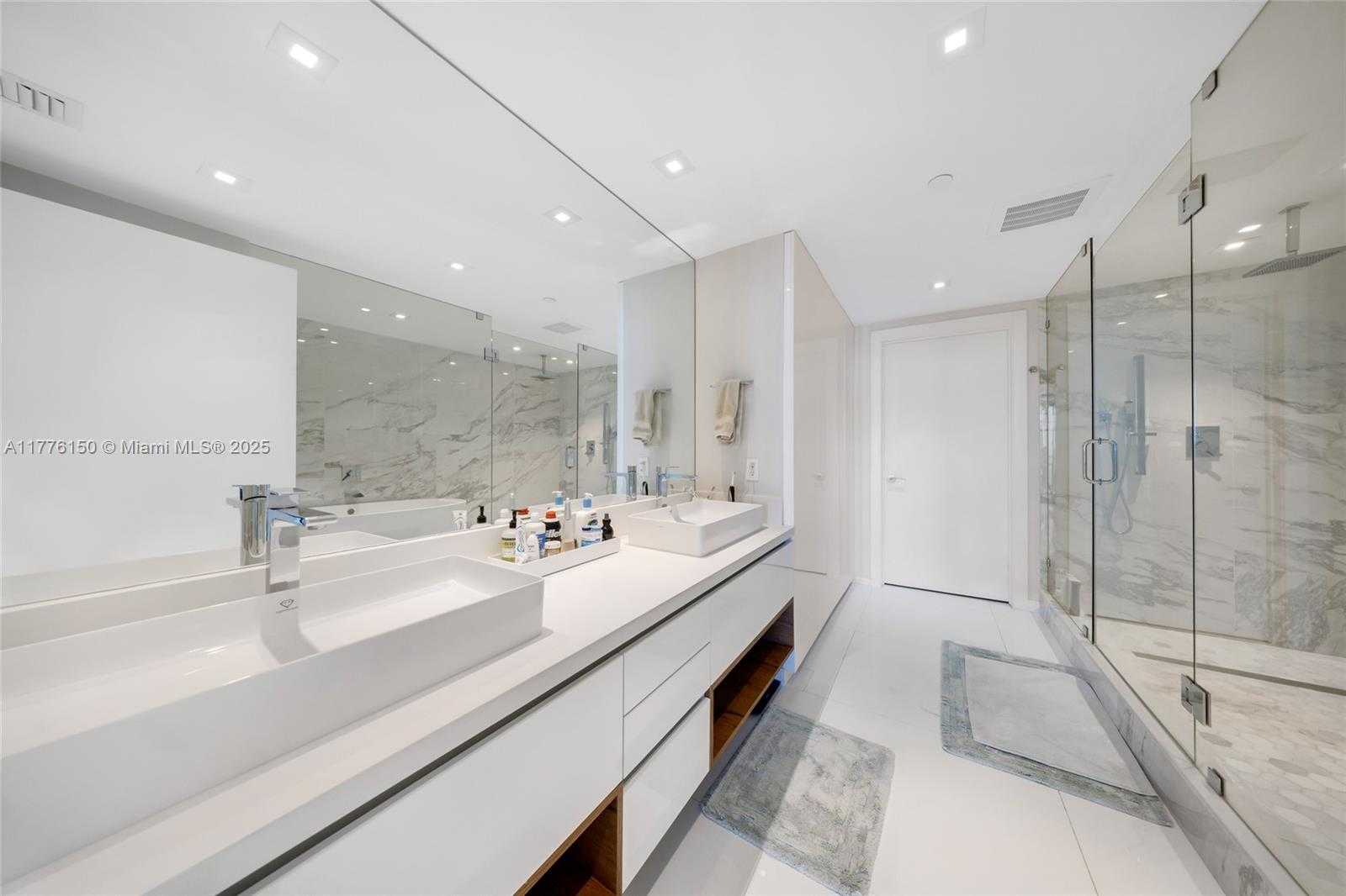 Small Image of 17001 EAST COLLINS AVE #1805, Sunny Isles Beach Number 20