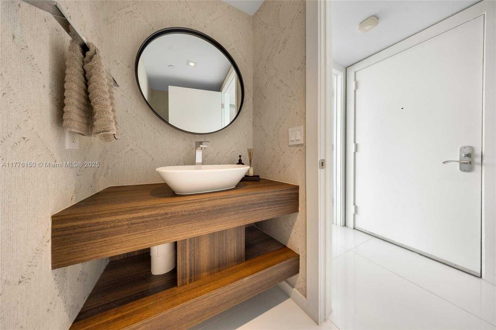 Small Image of 17001 EAST COLLINS AVE #1805, Sunny Isles Beach Number 24