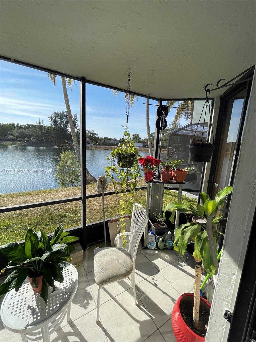 Small Image of 8335 SW 152nd Ave, Miami, FL 33193, USA Number 11