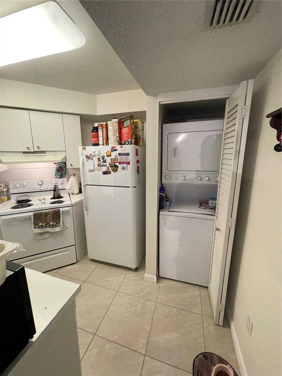 Small Image of 8335 SW 152nd Ave, Miami, FL 33193, USA Number 14