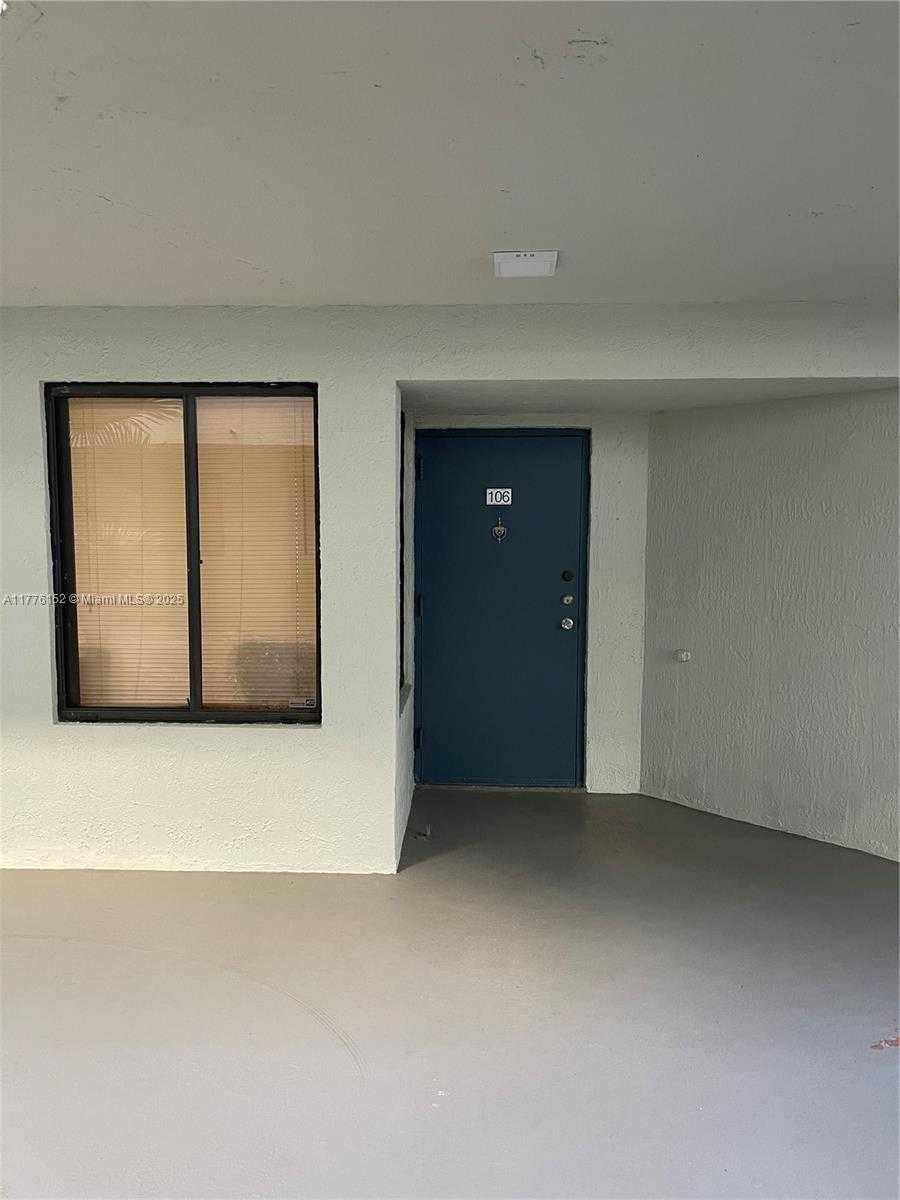 Small Image of 8335 SW 152nd Ave, Miami, FL 33193, USA Number 2