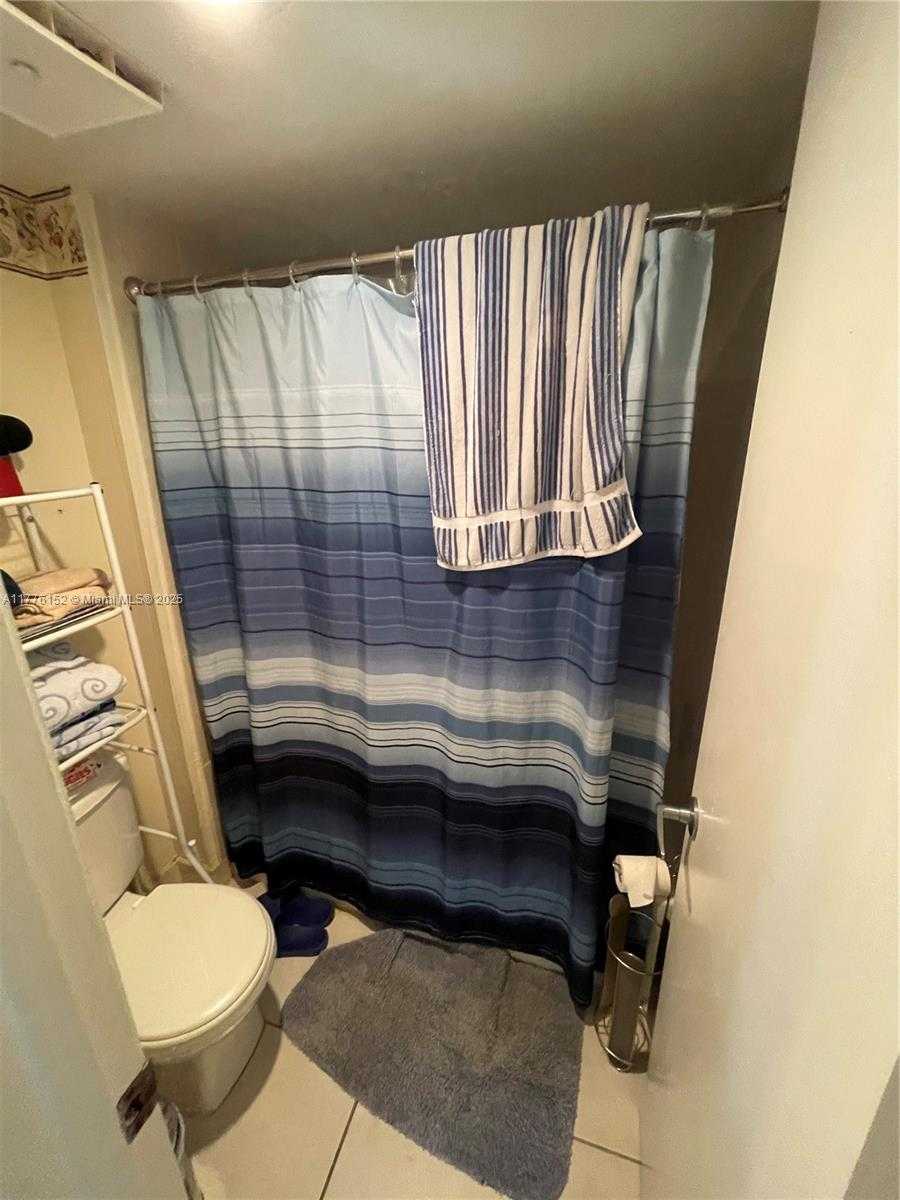 Small Image of 8335 SW 152nd Ave, Miami, FL 33193, USA Number 22