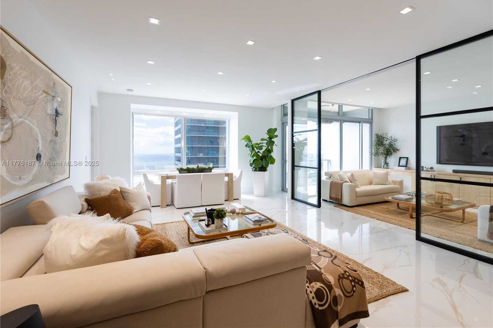 Small Image of 1425 BRICKELL AVE #47A, Miami Number 15