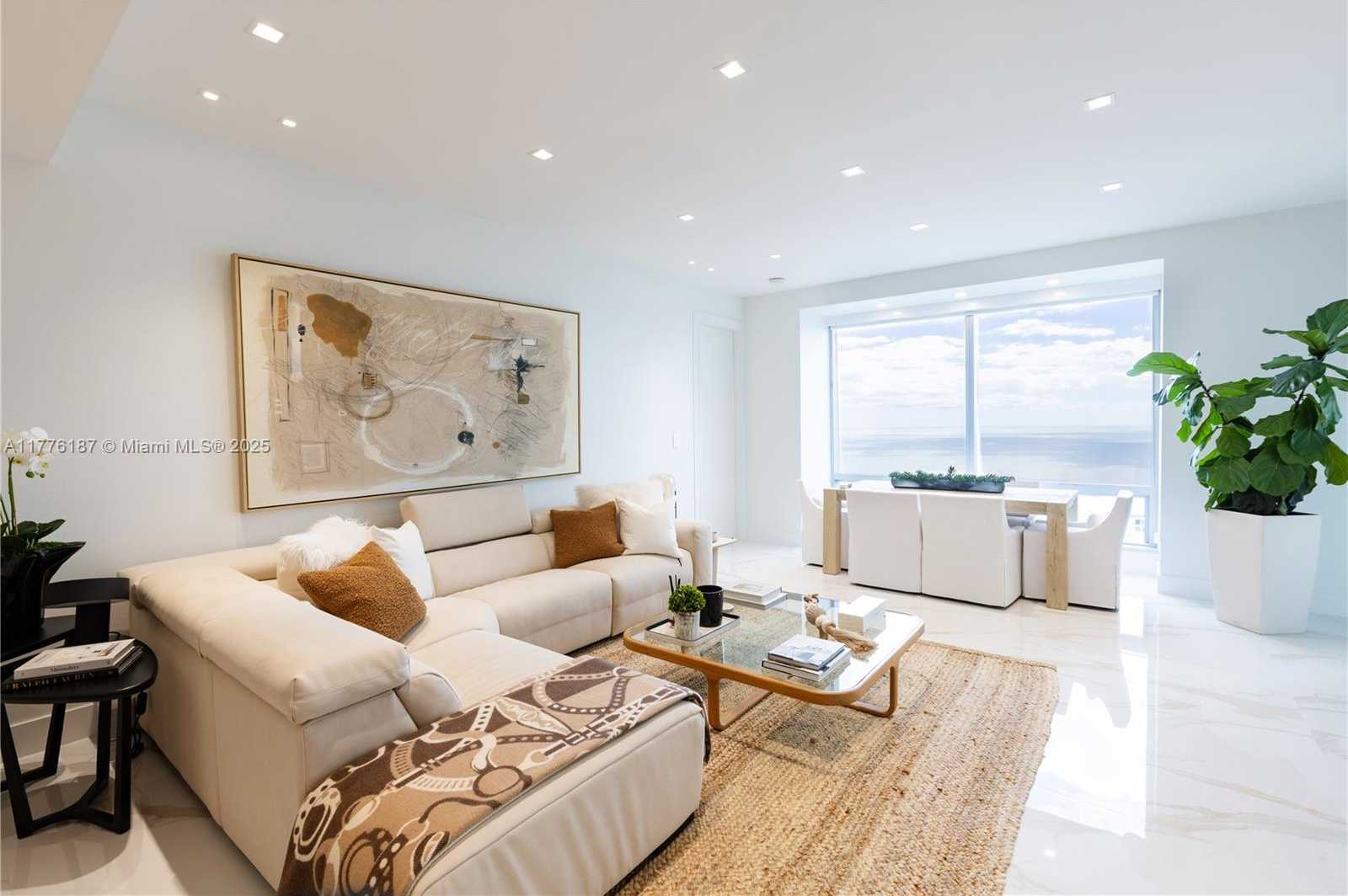 Small Image of 1425 BRICKELL AVE #47A, Miami Number 17