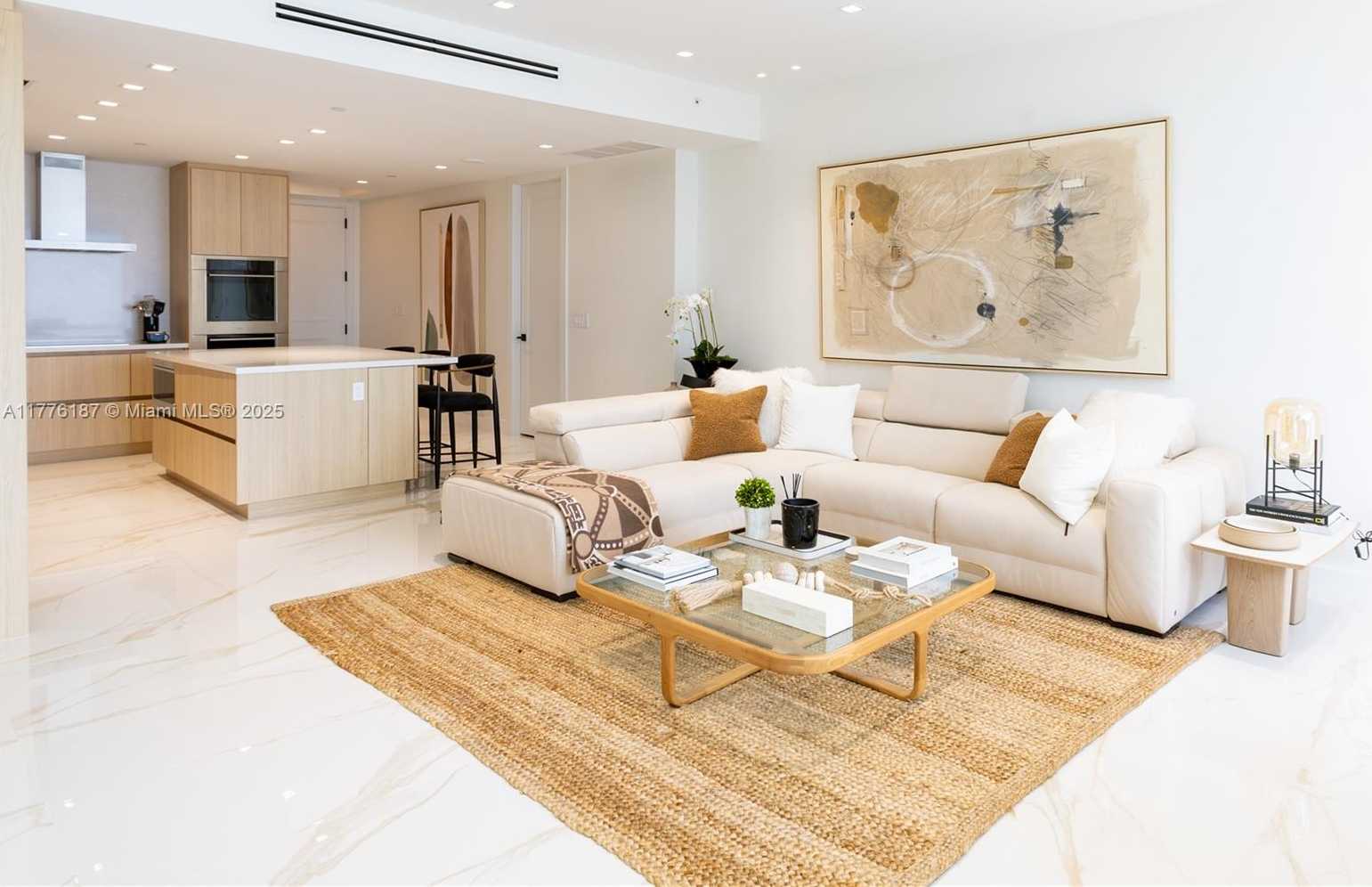 Small Image of 1425 BRICKELL AVE #47A, Miami Number 18
