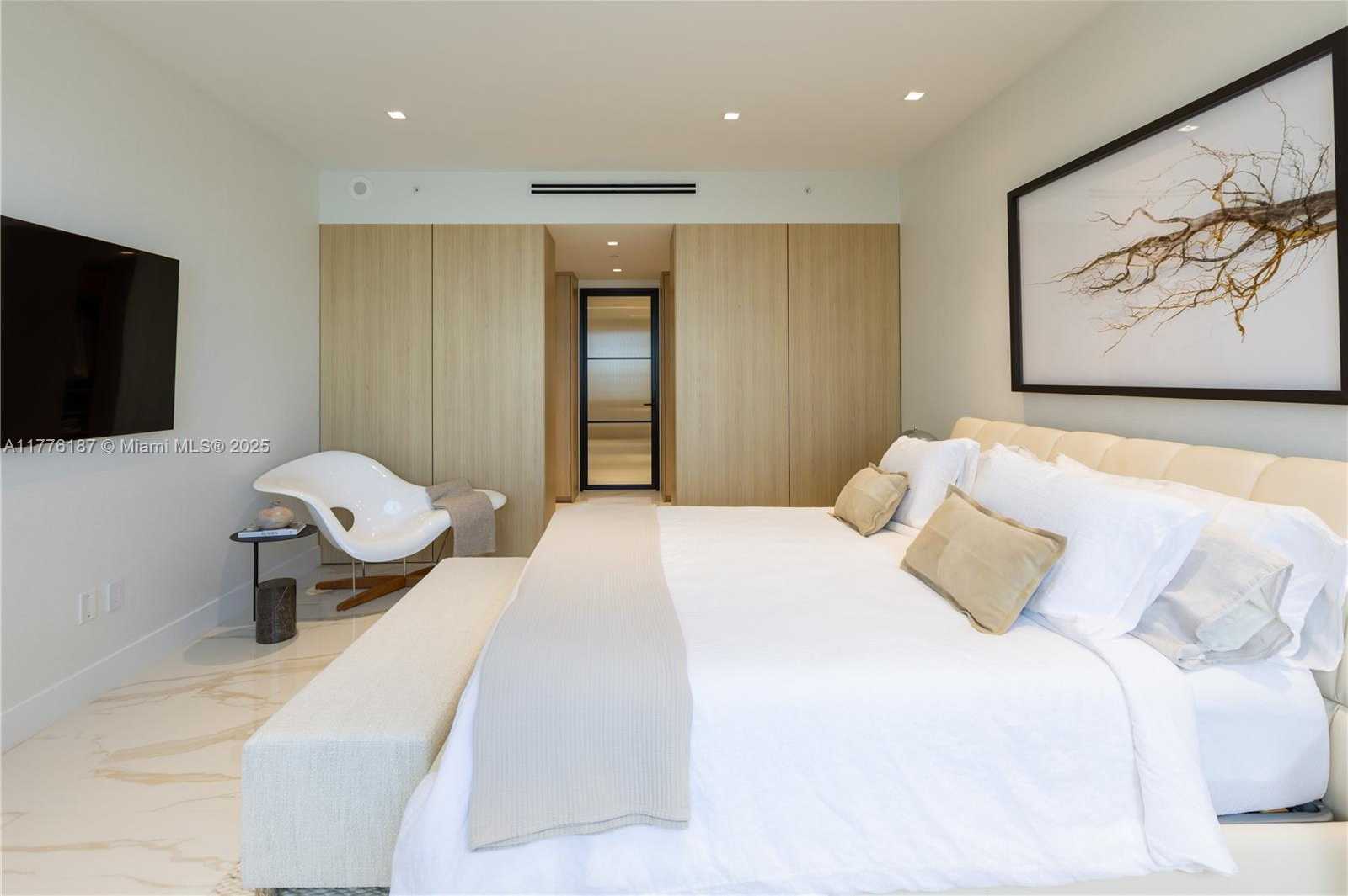 Small Image of 1425 BRICKELL AVE #47A, Miami Number 29