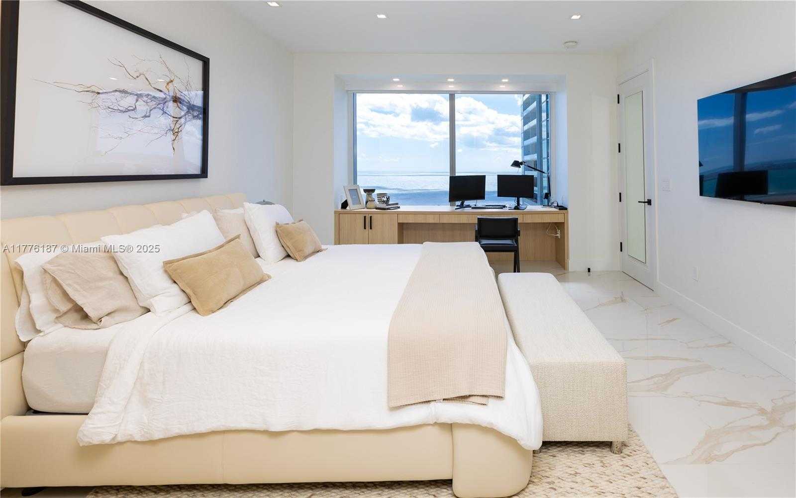 Small Image of 1425 BRICKELL AVE #47A, Miami Number 30
