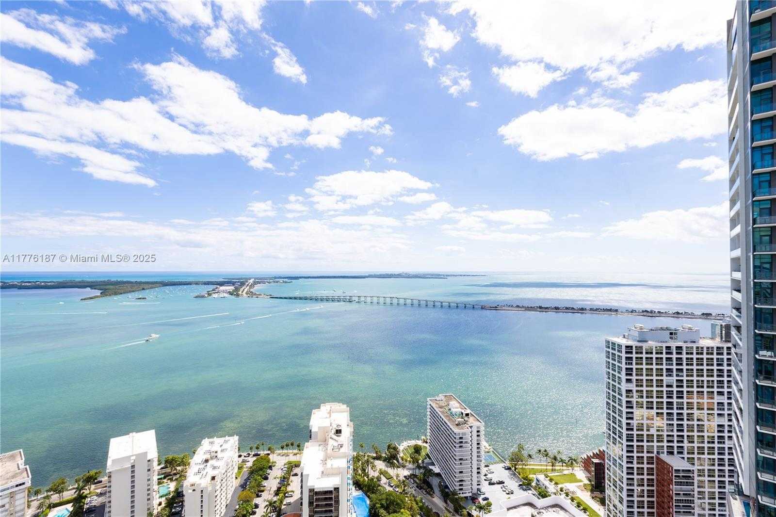 Small Image of 1425 BRICKELL AVE #47A, Miami Number 46