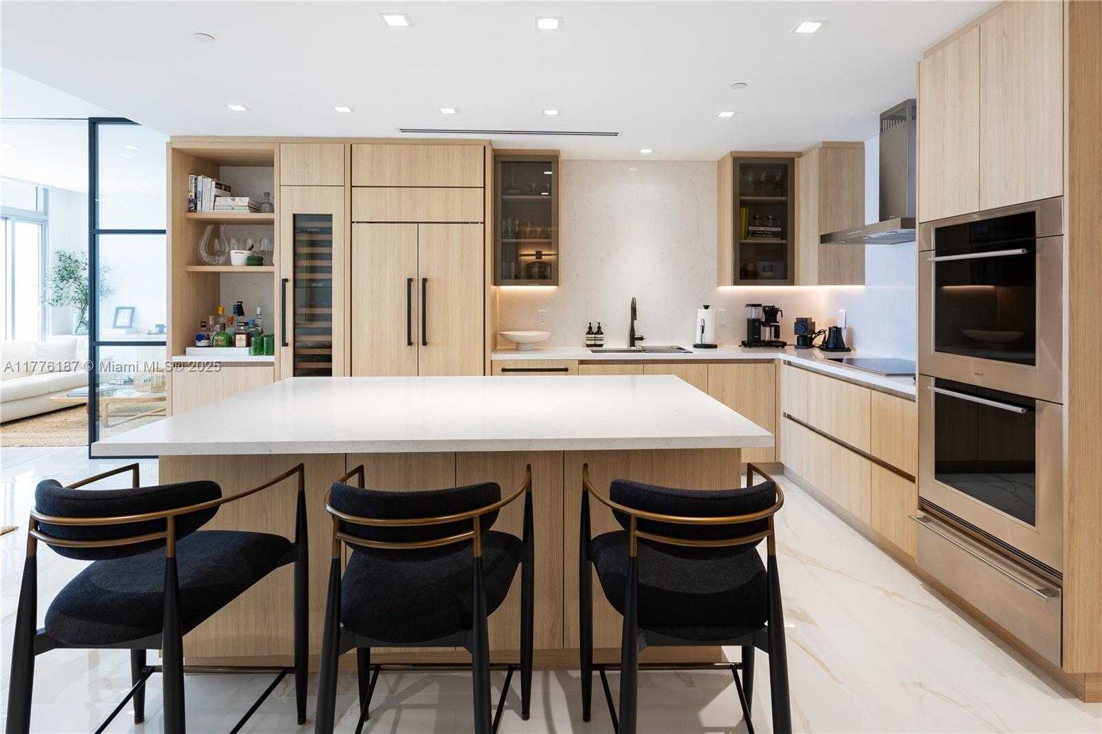 Small Image of 1425 BRICKELL AVE #47A, Miami Number 5