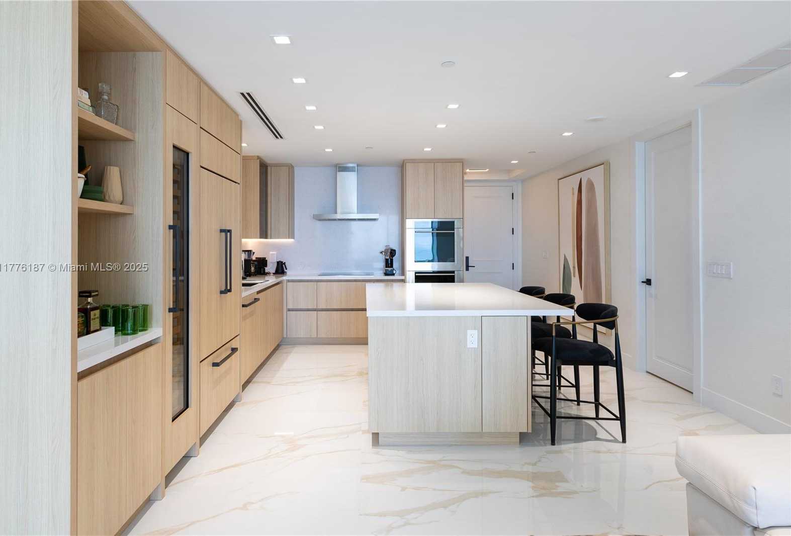 Small Image of 1425 BRICKELL AVE #47A, Miami Number 8