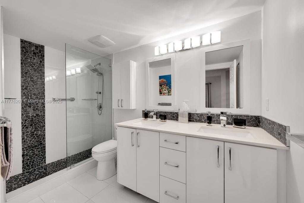 Small Image of 18260 #508, Sunny Isles Beach Number 16