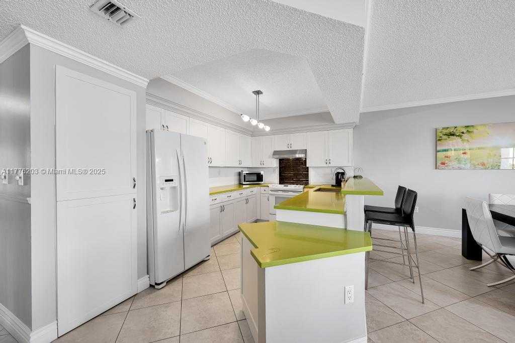 Small Image of 18260 #508, Sunny Isles Beach Number 18