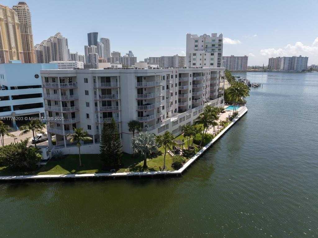 Small Image of 18260 #508, Sunny Isles Beach Number 2