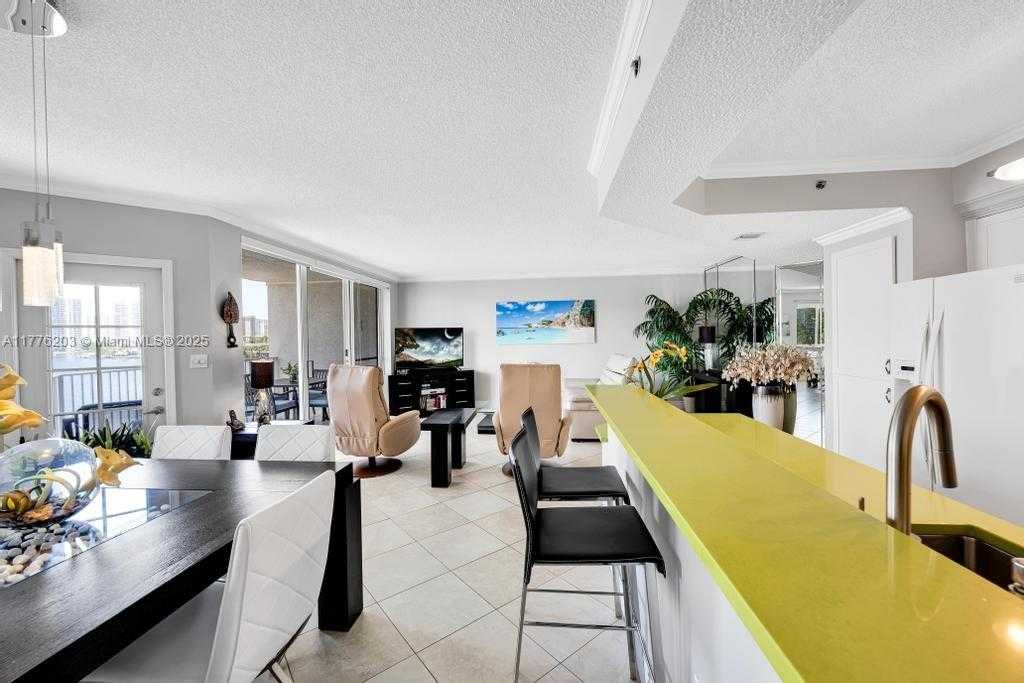 Small Image of 18260 #508, Sunny Isles Beach Number 23
