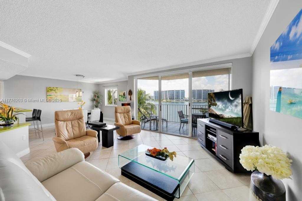 Small Image of 18260 #508, Sunny Isles Beach Number 25