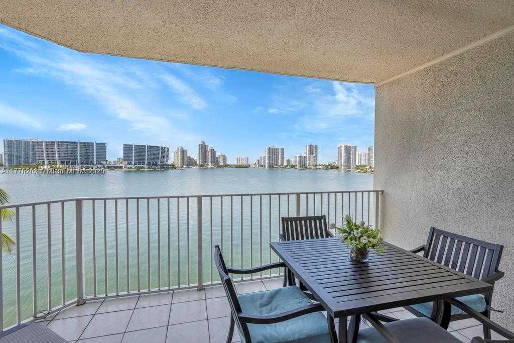 Small Image of 18260 #508, Sunny Isles Beach Number 30