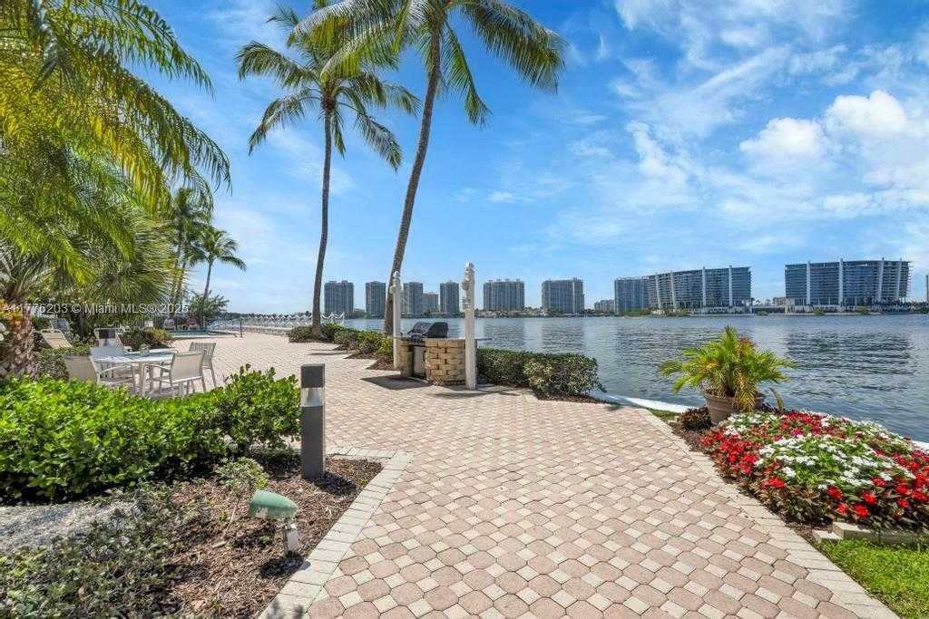 Small Image of 18260 #508, Sunny Isles Beach Number 36