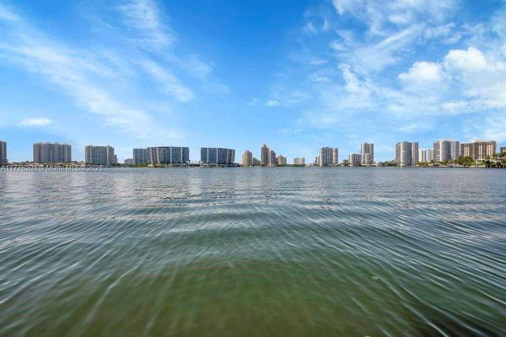 Small Image of 18260 #508, Sunny Isles Beach Number 39